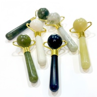 Rouleau de massage portable en jade vert pour le soin du visage et des yeux, outil de beauté manuel, vente en gros d'usine