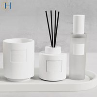 C & H Private Label Pot à bougie en céramique de style nordique Récipient pour diffuseur de roseaux avec bâtonnets de rotin noir