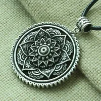 Pendentif Mandala Lotus de style Boho, collier pour femmes, fleur Mandala, pendentif amulette géométrique, bijoux tribaux gypsies