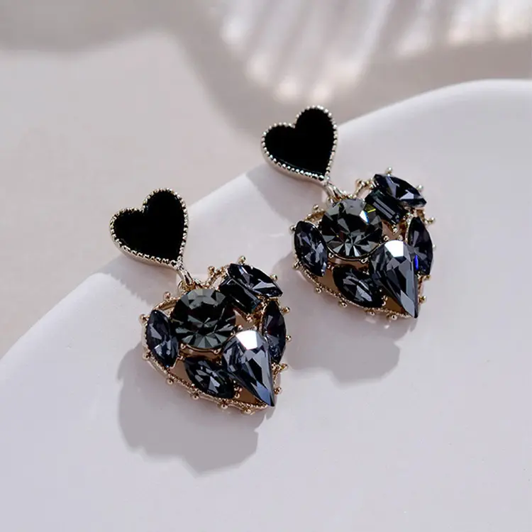 Boucles d'oreilles coréennes en cristal noir en forme de cœur pour femmes et filles