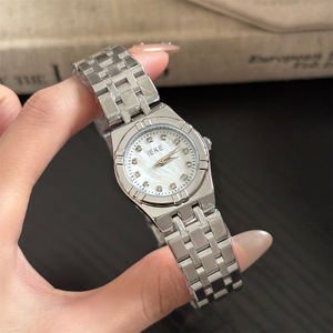 Reloj de Lujo con Correa de Metal Dorado, Esfera con Diseño de Granos de Café e Incrustaciones de Diamantes de Imitación - Product Image 6