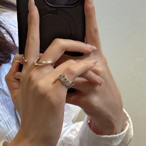 Anillo Minimalista Coreano S925, Anillo de Moda con Diseño Arrugado, Simple y Moderno, Venta en Vivo, Anillo de la Suerte, Venta al por Mayor - Product Image 1