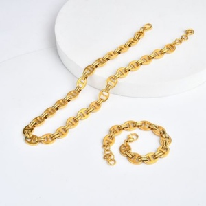 Parures de bijoux tendance en acier inoxydable avec chaînes grain de café et motif nez de cochon, collier et bracelet - Product Image 4