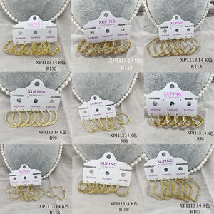 أقراط دائرية كبيرة بالجملة من XUPING مطلية باللون الذهبي بتصميم مجوف بالكامل للنساء كإكسسوار مميز للحفلات - Product Image 2