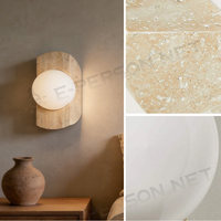 Applique murale moderne en travertin avec globe en verre dépoli, lampe murale LED en pierre naturelle, blanc chaud doux 2700K pour salon