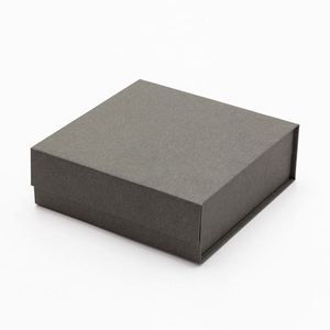 Caja de Regalo Plegable de Cartón Gris con Cinta Decorativa Extraíble, Venta al Por Mayor - Product Image 2