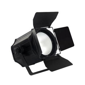 Equipo de Iluminación LED Profesional para Escenarios, Luz LED COB de 200W para Discotecas y Clubs con Barndoor - Product Image 1