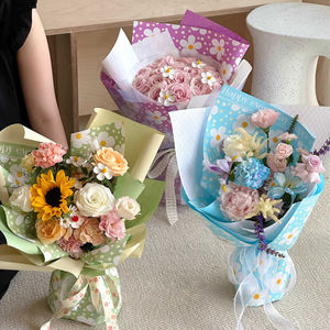 Vivace colorato <span class=keywords><strong>carta</strong></span> da imballaggio floreale con graziosa <span class=keywords><strong>margherita</strong></span> e modello Frangipani materiale impermeabile per mazzi <span class=keywords><strong>di</strong></span> regali e fioraio - Product Image 5