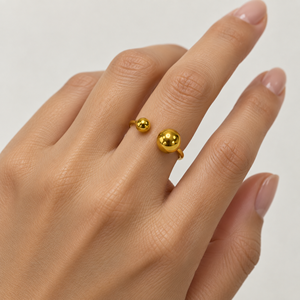 Anillo Alma de Latón Chapado en Oro con Dos Esferas de Diferente Tamaño, Joyería Moderna Unisex para Uso Diario - Product Image 5
