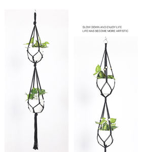 Vente flash : Porte-plante en macramé noir bohème, panier suspendu avec perles en bois et pompons <span class=keywords><strong>pour</strong></span> la décoration <span class=keywords><strong>de</strong></span> jardin et <span class=keywords><strong>de</strong></span> maison - Product Image 4