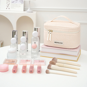 Grande capacità di <span class=keywords><strong>viaggio</strong></span> <span class=keywords><strong>portatile</strong></span> per borsa <span class=keywords><strong>da</strong></span> toilette in poliestere stile di moda con chiusura a cerniera per cosmetici per il trucco all'aperto - Product Image 5
