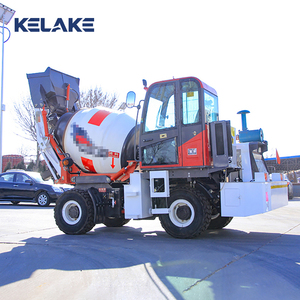 Camion malaxeur à béton autochargeur de 1,5 m³ à alimentation automatique, fourni par l'usine - Product Image 1