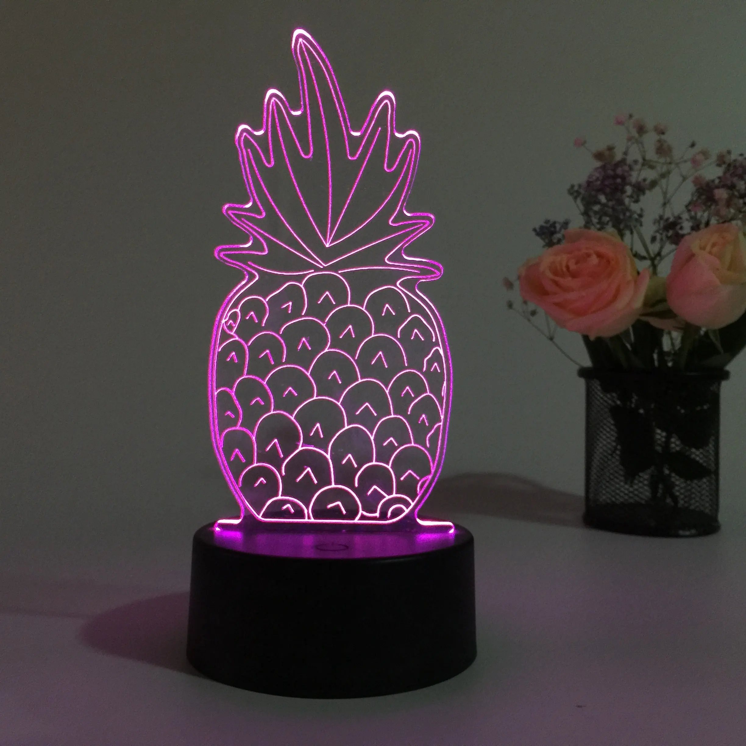 Lampe LED multicolore en forme d'ananas, nouveauté, acrylique, 3d, luminaire décoratif d'intérieur, lumière changeante, lumière colorée, idéal pour un salon ou une chambre à coucher