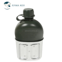 Kit de gourde tactique portable 1L pour l'extérieur, en plastique, avec gobelet en aluminium et pochette