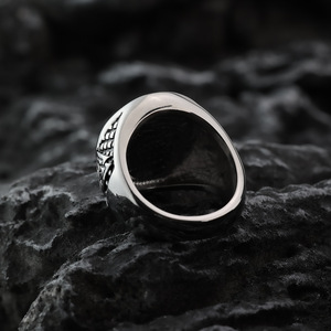 Anillo de hombre de acero inoxidable estilo vikingo nórdico y único con diseño de brújula rúnica, joyería de estilo hip hop, regalo. - Product Image 3