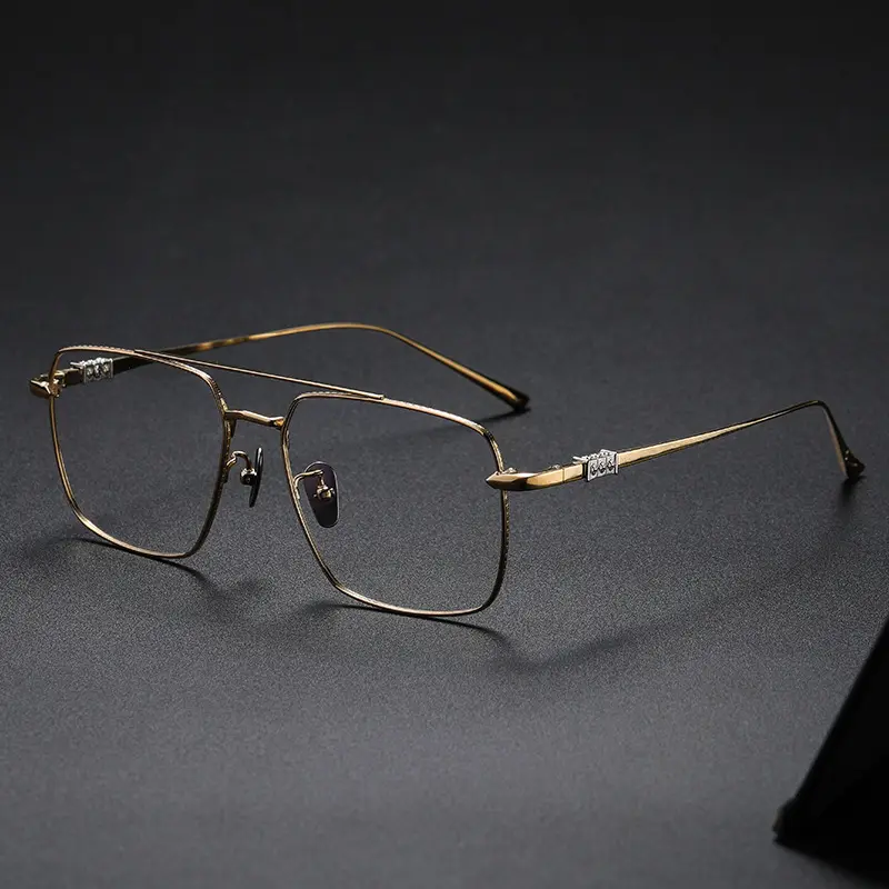 Kacamata hitam Titanium murni pria dan wanita, bingkai kacamata besar sinar ganda persegi Pilot emas 2024