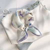 Écharpe de printemps en soie de mûrier 100% de créateur, motif floral élégant et artistique, carrée, luxueuse, douce pour la peau, pour adulte