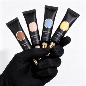 Base de fard à paupières colorée en crème, marque privée, waterproof, mate, longue tenue - Product Image 1