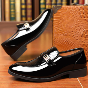 Zapatos de vestir con punta en pico <span class=keywords><strong>para</strong></span> <span class=keywords><strong>hombre</strong></span>, zapatos de charol de lujo <span class=keywords><strong>para</strong></span> <span class=keywords><strong>hombre</strong></span>, zapatos de boda <span class=keywords><strong>para</strong></span> fiesta, <span class=keywords><strong>mocasines</strong></span> de alta calidad a la moda, zapatos formales <span class=keywords><strong>para</strong></span> <span class=keywords><strong>hombre</strong></span> - Product Image 1