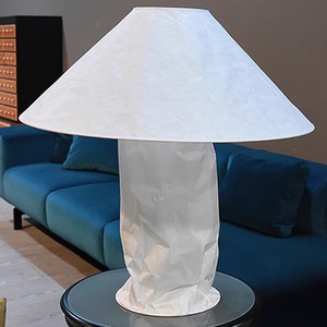 Lampe de table de style nordique, source de lumière LED, base d'ampoule E27, commande par interrupteur, design simple pour chambre à coucher, salon, hôtel, maison d'hôtes - Product Image 4