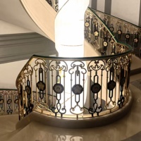 Nouvelle rampe d'escalier de villa de style chinois, garde-corps d'escalier de style maison individuelle, clôture sculptée en cuivre, fixation au sol