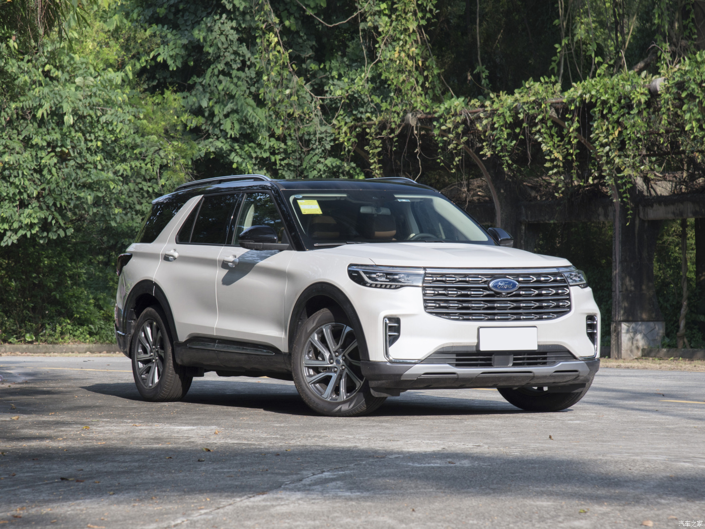 Ford Explorer 2023 - Efficient 6-Seater SUV from China