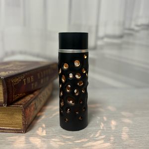 Современная черная цилиндрическая светодиодная лампа с регулируемой яркостью и возможностью перезарядки |   Декоративный светильник-подсветка для офиса и дома |   Теплый рассеянный свет - Product Image 2