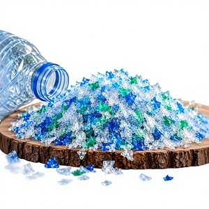 Flocons de PET recyclé transparent lavé pour le recyclage du plastique et la fabrication de fibres, traitement industriel - Product Image 1