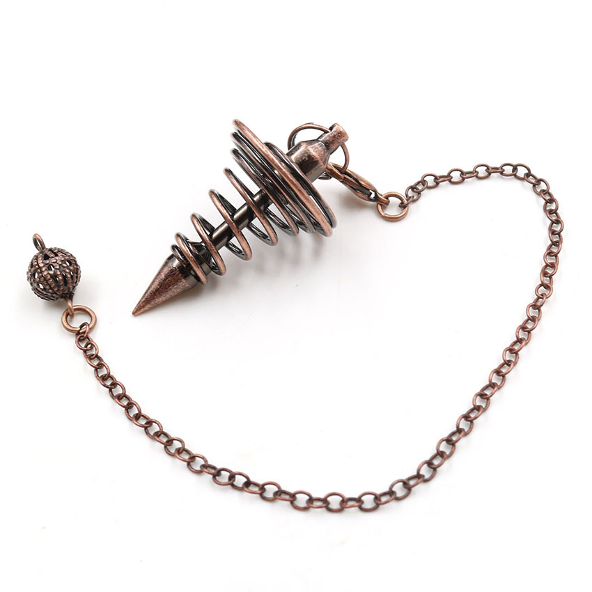 Pendentif en métal marron A
