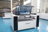 Graveur et découpeur laser CO2 JOWUEY 1390 150W pour bois, acrylique, cuir, MDF, tissu, papier, caoutchouc, cristal, pierre, avec support IA