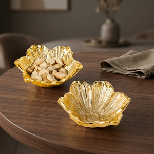 Plat décoratif en métal en forme de fleur dorée, style glamour fait main, vaisselle de mariage - Product Image 5