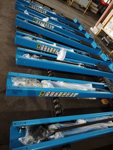 Elevador de coche de suelo transparente de dos postes de liberación Manual de dos lados con CE 4T Elevación de coche 2 columnas Smart Vertical Clear Floor Gantry Car - Product Image 6