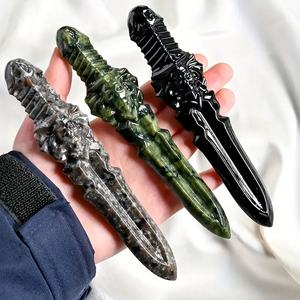 Épée en cristal de style européen de haute qualité, modèle de poignard, décoration d'intérieur, artisanat de sculpture, vente en gros - Product Image 4