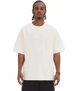 Camiseta de algodón 250 Gsm con estampado personalizado para hombre Camiseta en blanco de gran tamaño con cuello alto de algodón 100% para hombre - Product Image 1