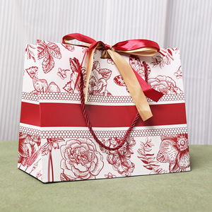 Sacs cadeaux en papier kraft écologiques en gros, en stock, avec logo personnalisé, sacs fourre-tout à motif <span class=keywords><strong>de</strong></span> dessin animé et ruban pour cadeaux d'anniversaire, <span class=keywords><strong>de</strong></span> mariage et <span class=keywords><strong>de</strong></span> fête - Product Image 3