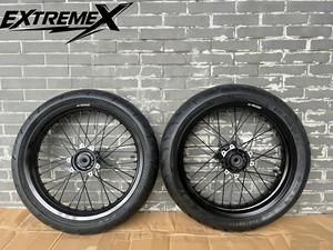 Ensemble de roues et pneus de haute qualité pour moto électrique tout-terrain SurRon / Talaria - Amélioration Super Moto - Product Image 1