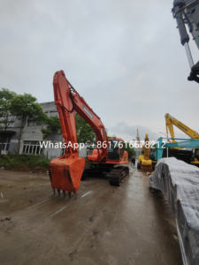 Excavatrice sur chenilles d'occasion Doosan DH220, 22 tonnes, moteur et pompe haute puissance, garantie 1 an, origine Corée - Product Image 2