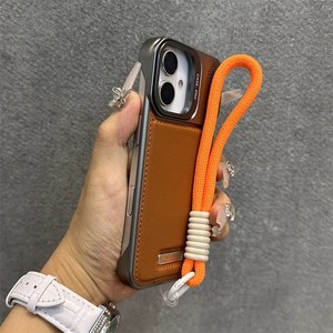 เคสโทรศัพท์หนังพรีเมียมพร้อมสายคล้องมือและขาตั้งกล้อง ป้องกันการกระแทก สำหรับ iPhone 17 Pro Max/16/15 - Product Image 5