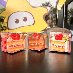Produit transfrontalier très demandé : Gâteau à la fraise simulé à rebond lent, jouet anti-stress et de décompression souple en PU, vente en gros - Product Image 3