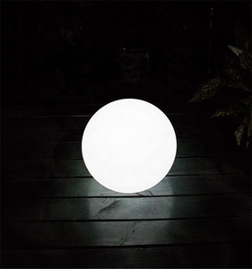 Chaise de bar en plastique avec économie d'espace de conception étroite - Product Image 3