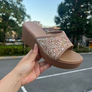 Sandalias de cuña con una tira y purpurina para mujer al por mayor, cómodas, ligeras, informales, para verano y exteriores - Product Image 4