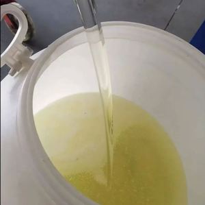 Bétaïne cosmétique de Cocamidopropyl de catégorie pour la cabine Offre Spéciale 30% 35% Cab Betaine CAS 86438 - Product Image 4