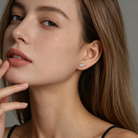 Boucles d'oreilles clous Damila Jewelry OEM ODM classiques en argent 925, motif ailes d'ange et goutte d'eau, avec pierre de lune fine, pour la fabrication de bijoux féminins