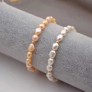 Brazalete Vintage Barroco Rosa y Blanco con Perlas de Agua Dulce, Brazalete de Moda - Product Image 4