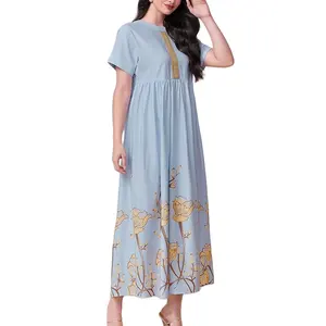 नई फैशन की खूबसूरत कैज़ुअल ड्रेस मुद्रित सांस लेने योग्य हल्के मुस्लिम महिलाओं के लिए मध्य पूर्व दुबई अमेरिकी रोब कबाया