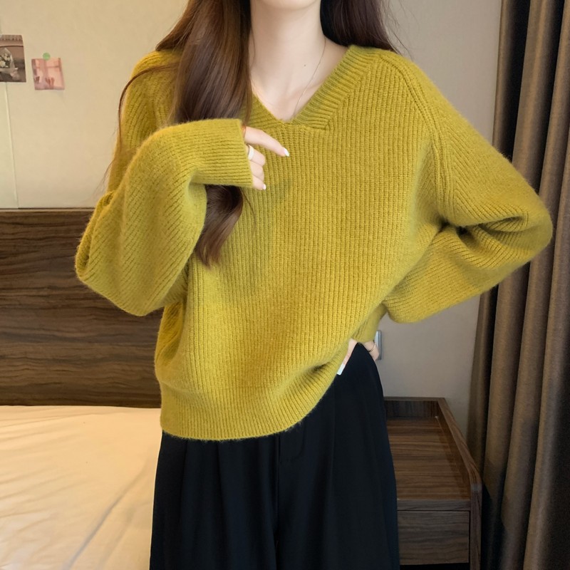 Mustard yellow
