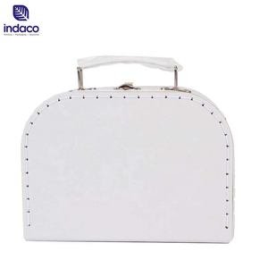 Nouvelle Valise Cadeau Portable en Papier 2026, Imprimée Vintage, pour Rangement de Vêtements de Bébé, Boîte Cadeau, Vente en Gros - Product Image 6