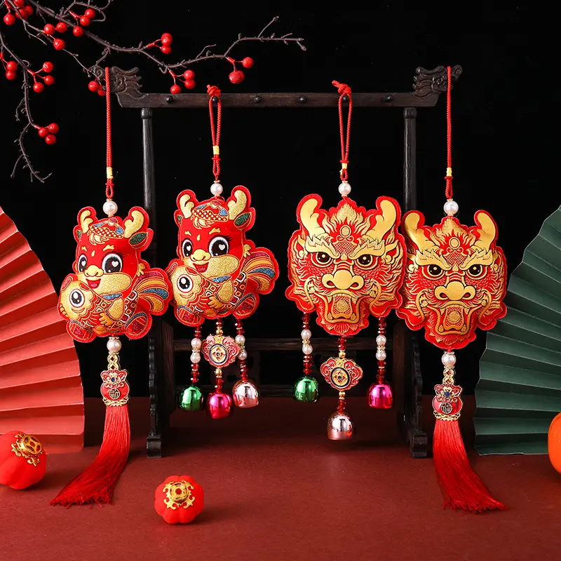 Produtos personalizados do Ano Novo Lunar Chinês 2024 Ano Novo Dragão Dos Desenhos Animados Pendurados Ornamentos Festival Da Primavera Chinês Nó Pingente