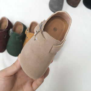 Birkenstocks rétro d'extérieur de qualité supérieure avec daim supérieur bout rond design <span class=keywords><strong>plat</strong></span>-chaussures de famille légères à la mode été automne - Product Image 2