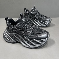 26 Chaussures Dad Shoes à plateforme en cuir véritable, style européen, tendance, élégantes, de niche, couleur unie polie, style influenceur